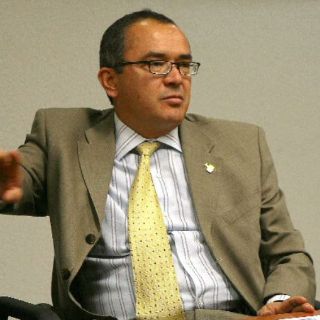 Sale mal librado procurador social de comparecencia