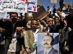 Protestas masivas en demanda para que el presidente  renuncie. AP  /