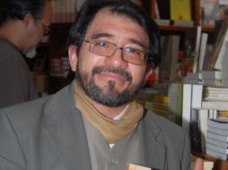 Para aprender a leer cualquier lectura es válida, asegura el escritor. NTX  /