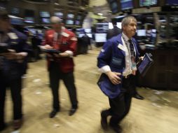 La Bolsa de Nueva York registró su peor semana en medio año. AP  /