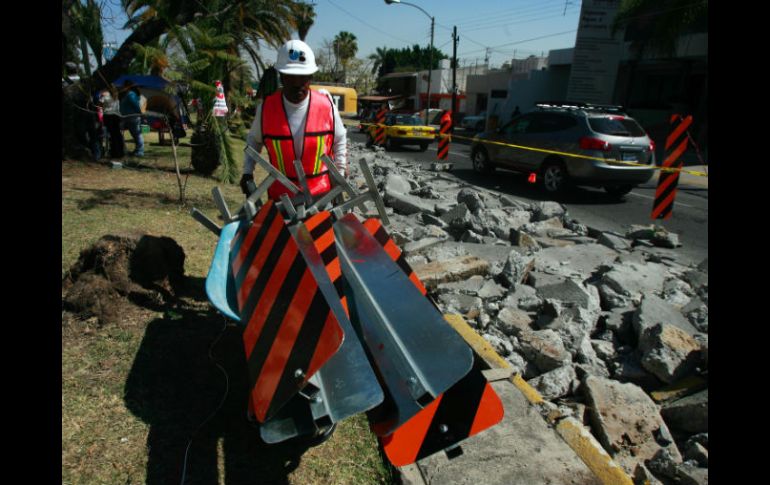 Los comités vecinales aprueban la construcción del puente en Circunvalación y Ávila Camacho, hay oposición de comerciantes. A. GARCÍA  /