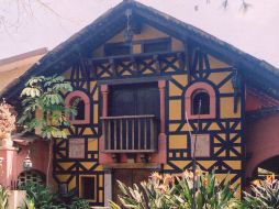 Por la falda  Sur del volcán de Colima, cerca al arrollo Atenguillo, se localiza la fabulosa estancia llamada ''El Fresnal''. V.GARCÍA  /