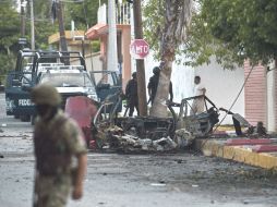 Imagen de archivo de la explosión de un coche-bomba fuera de las instalaciones de Televisa, en Tamaulipas. AFP  /