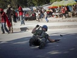 En los últimos días un autodenominado comando invisible ha ocasionado numerosas bajas a los militares y policías. ARCHIVO  /