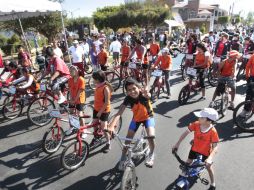 El Ayuntamiento de Tonalá continuará rehabilitando las bicicletas para que puedan utilizarlas los niños y jóvenes. S. NÚÑEZ  /