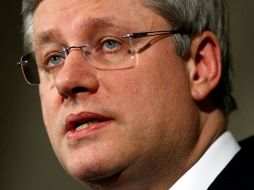 Harper reprochó a Gadhafi por no garantizar la seguridad de sus ciudadanos. REUTERS  /