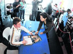 El 'Canelo' Álvarez causa revuelo en Anaheim. ESPECIAL  /