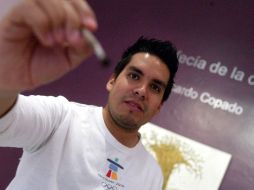 Ricardo Copado muestra sus mundos oníricos entre vegetales.A. HINOJOSA  /