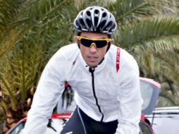 Alberto Contador en una prueba con su equipo Saxo Bank. EFE  /