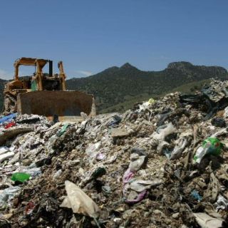 Pide Vielma a Semades que no busque una discusión política