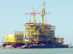 El crudo nacional cerró la jornada en 100.91 dólares por tonel, un nuevo récord en lo que va del año. ARCHIVO  /