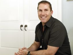 Sparks lleva a quien tiene la novela en sus manos al proceso de enamoramiento de dos personas. ESPECIAL  /