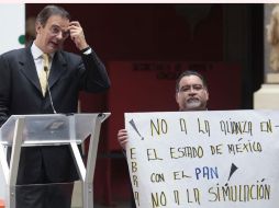 Marcelo Ebrard en la inauguración de la exposición Imágenes e Historia. EL UNIVERSAL  /