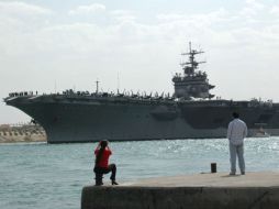 Los buques de guerra enviados hacia Libia por Estados Unidos tienen la misión de ayudar en las operaciones humanitarias. EFE  /