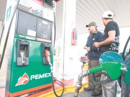 El hurto de combustible deja a Pemex un estimado de tres mil millones de dólares de pérdidas al año. A. CAMACHO  /