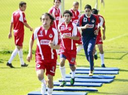 Jugadores de Chivas entrenan en el estadio Omnilife. E. PACHECO  /