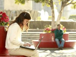 El programa del Ayuntamiento tapatío GDL Libre ofrece internet gratuito en espacios públicos. ARCHIVO  /