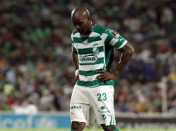 Felipe Baloy, al término del partido de la jornada 8 del Torneo Clausura 2011, ante Cruz Azul. MEXSPORT  /