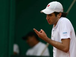 Manuel Sánchez perdió en tres sets ante el rival canadiense. MEXSPORT  /
