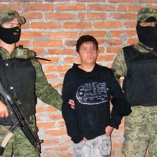 Dictan formal prisión a hermanas de 'El Ponchis'