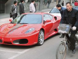 En la foto el retrato de la desigualdad económica en China. AFP  /