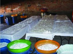 Aseguran cuatro mil 175 kilos aproximadamente de sustancias químicas, óxido de sodio, sosa cáustica y cal. ARCHIVO  /