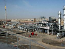 Alrededor de la mitad de la capacidad de petróleo del país, de 1.6 millones de barriles al día, está fuera de funcionamiento. ARCHIVO  /