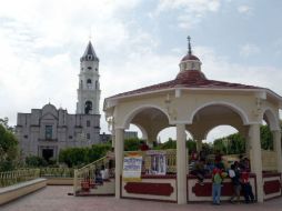 El grupo de párrocos católicos visitó la Ruta del Tequila. ARCHIVO  /