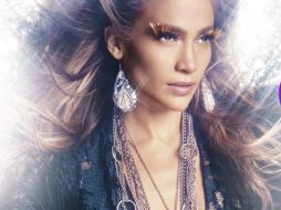 ''On The Floor'', con ritmo dance, fue producida por Red One. ESPECIAL-JENNIFERLOPEZONLINE  /