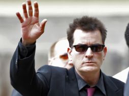 El histrión de 45 años debutó la víspera con su programa que fue transmitido por la red Ustream. AP  /