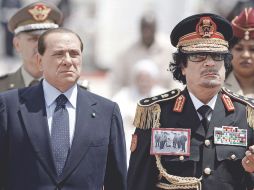 El primer ministro italiano, Silvio Berlusconi, era uno de los dirigentes más cercanos al líder libio, Muamar Gadhafi. AFP  /