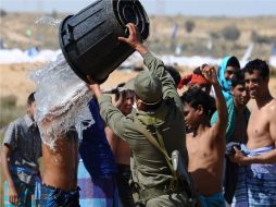 Autoridades interinas disuelven policía política y seguridad estatal por abusos a los derechos humanos en Túnez. EFE  /