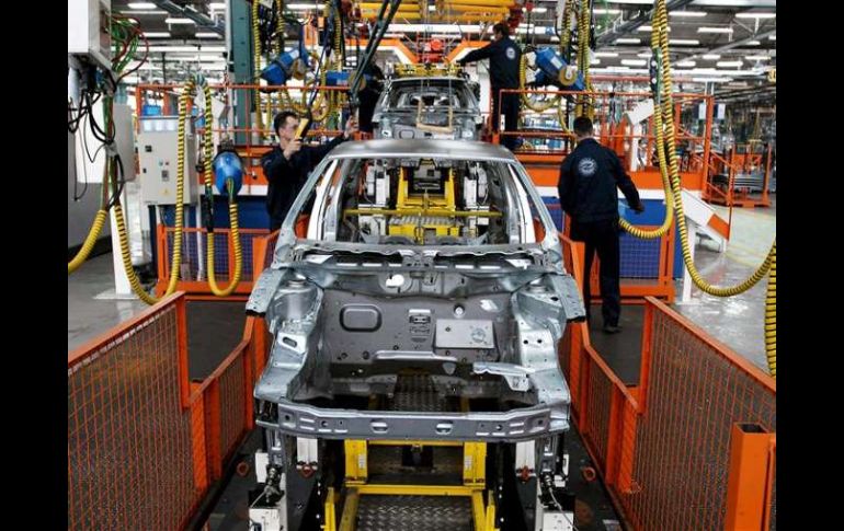 Fiat y Chrysler inician producción del Fiat 500. EFE  /