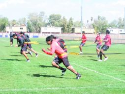 Atlas en su entrenamiento en la Universidad del Gran Cañón en Phoenix, Arizona. ESPECIAL  /