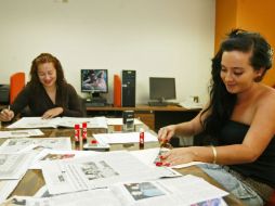 La OCDE expuso que las mexicanas encabezan la lista de empleadas que trabajan más de 45 horas a la semana. ARCHIVO  /