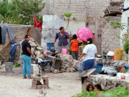 La pobreza patrimonial pasó de 44.7 a 50.6 millones de personas de 2006 a 2008. ARCHIVO  /