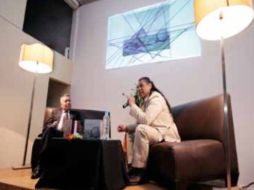 El doctor Moisés Rosas (i) y el diseñador industrial César Jiménez (d). ESPECIAL  /