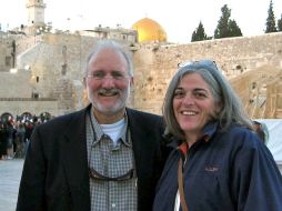 Alan Gross junto a su mujer, Judy Gross. REUTERS  /