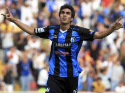 Isaac Acuña marca el segundo gol para Gallos Blancos al minuto 38. MEXSPORT  /