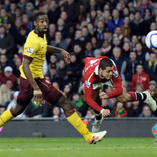 Manchester da tiro de gracia al Arsenal