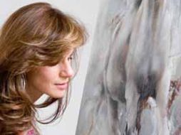 La mexicana ha participado en más de 30 exposiciones individuales y más de 45 colectivas en recintos de México y otros países. ESPECIAL  /