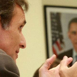 La Iglesia exige al embajador Pascual una ''actitud más digna''