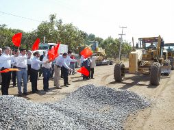 Autoridades dieron hoy el banderazo a la ampliación de cuatro carriles de la vía Guadalajara-Tequila. E. BARRERA  /