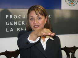 María Tereza García Chávez rindió protesta ante funcionarios federales, en el auditorio de las instalaciones de la PGR. M. PATIÑO  /