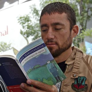 Lectura en voz alta para festejar al libro