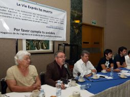 Representantes de organizaciones ciudadanas piden punto final a un segundo piso para vehículos en Avenida Inglaterra. E. BARRERA  /