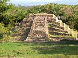 Cuatro colgantes prehispánicos de cobre fueron hallados en Lagartero Chiapas. EL UNIVERSAL  /