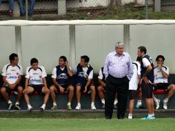 Rafael Lebrija habla con Daniel Osorno en la práctica del Zorro. MEXSPORT  /