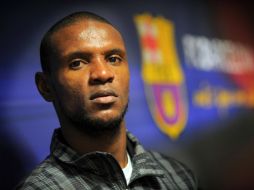 El jugador francés Eric Abidal, durante una rueda de prensa. AFP  /