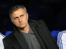 José Mourinho en el segundo tiempo del partido contra el Olympique de Lyon. REUTERS  /